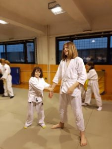 Dva pojasa, jedan put